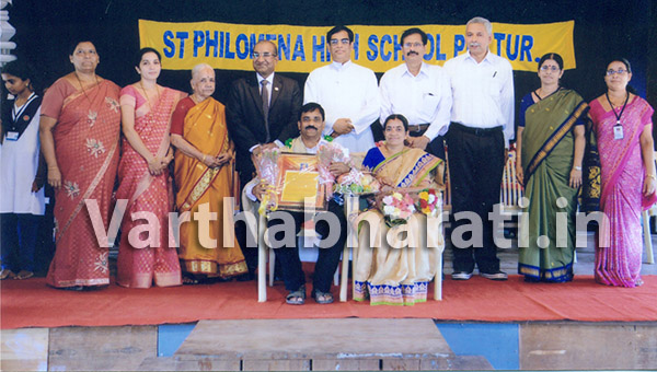 ಪುತ್ತೂರು : ಕಲಾಶಿಕ್ಷಕನಿಗೆ ಬೀಳ್ಕೊಡುಗೆ